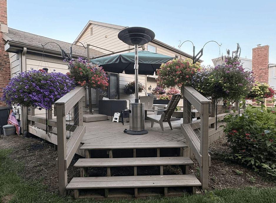 Flower baskets near you for the porch or for your patio